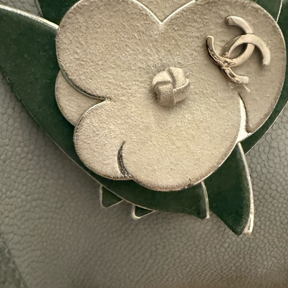 CHANEL Nubuck Camelia Gray Vintage Shoulder Bag with Elegant Chains - Picture 16 of 17